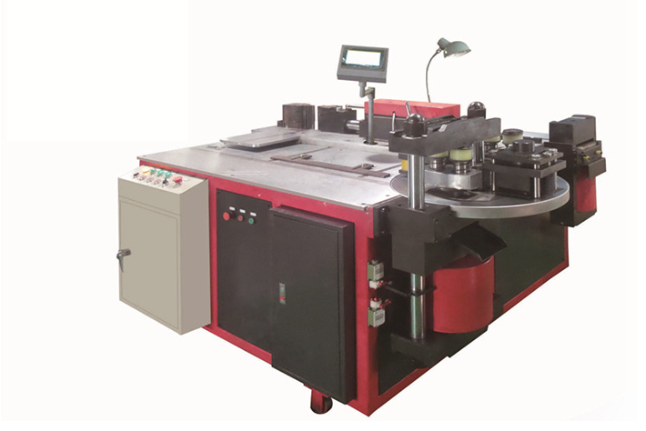 4+2轉(zhuǎn)塔式母線加工機